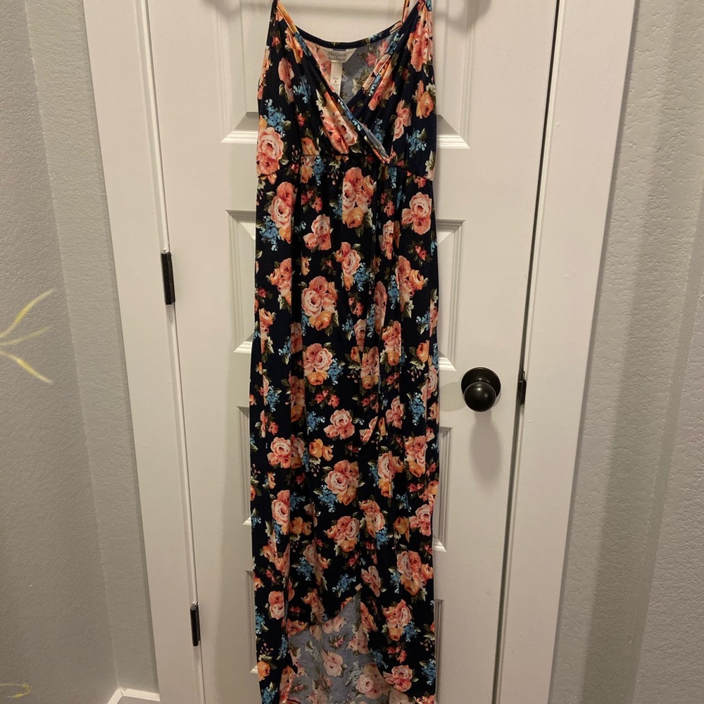 Floral maternity dress